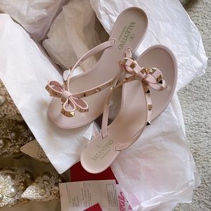 Valentino Rockstud Sandal Water Rose Sz 39